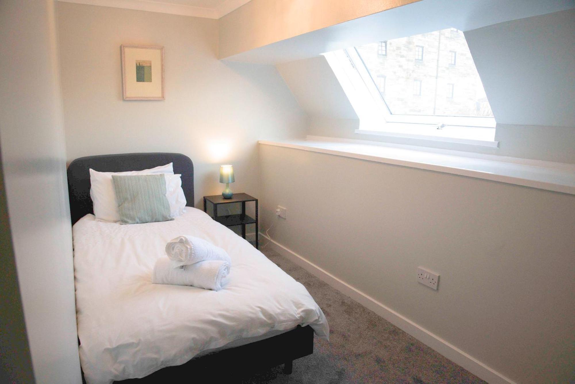 Fabulous Stylish Flat In Merchant City & Free Secure Parking グラスゴー エクステリア 写真